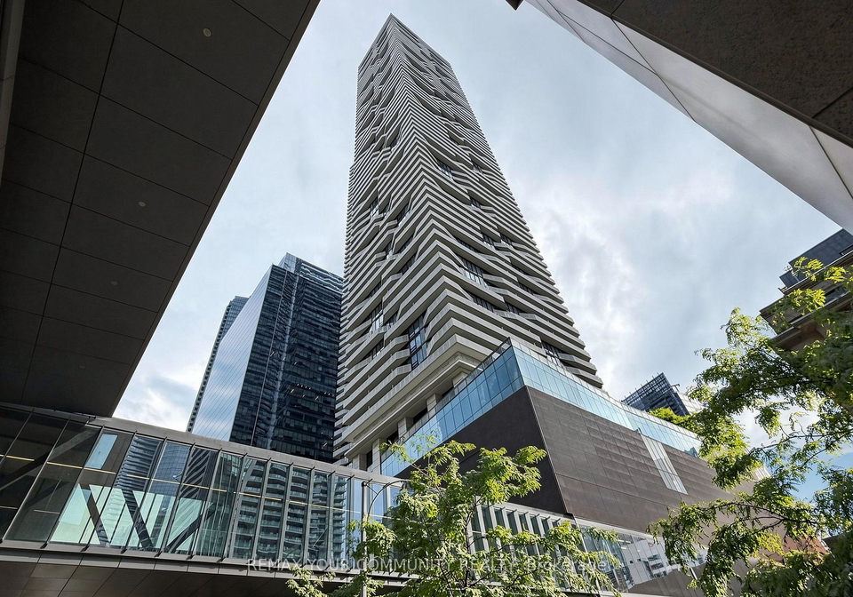 88-harbour-street-toronto-toronto-ontario-c13589474