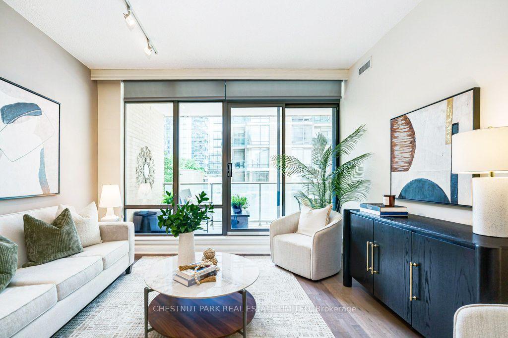18-yorkville-avenue-toronto-toronto-ontario-c13589562