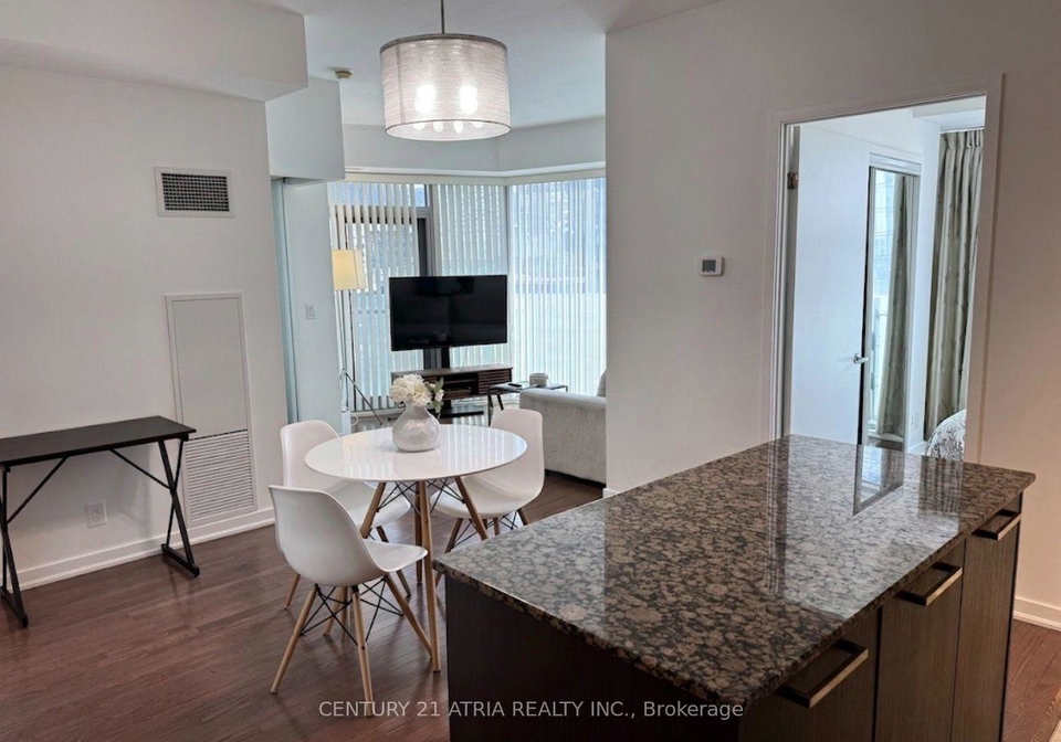 14-york-street-toronto-toronto-ontario-c13589572