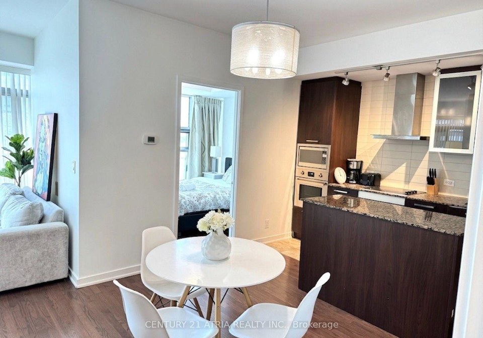 14-york-street-toronto-toronto-ontario-c13589572
