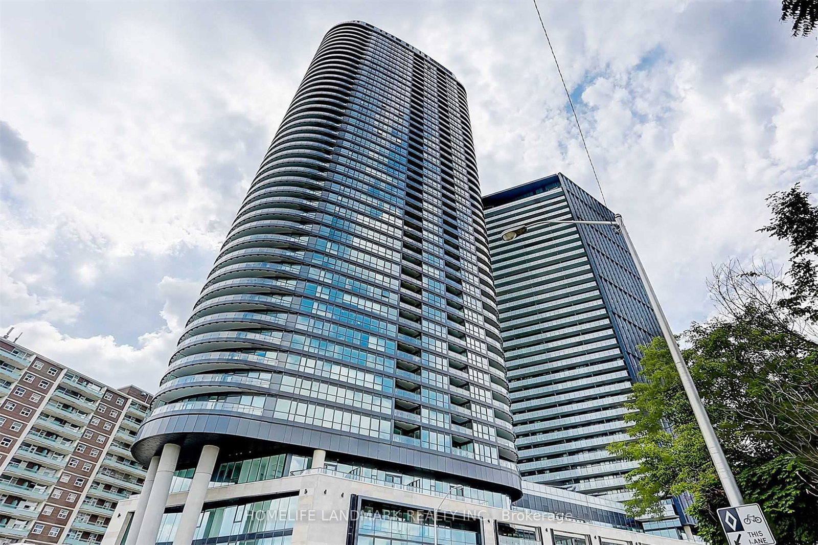 585-bloor-street-e-toronto-toronto-ontario-c13589626