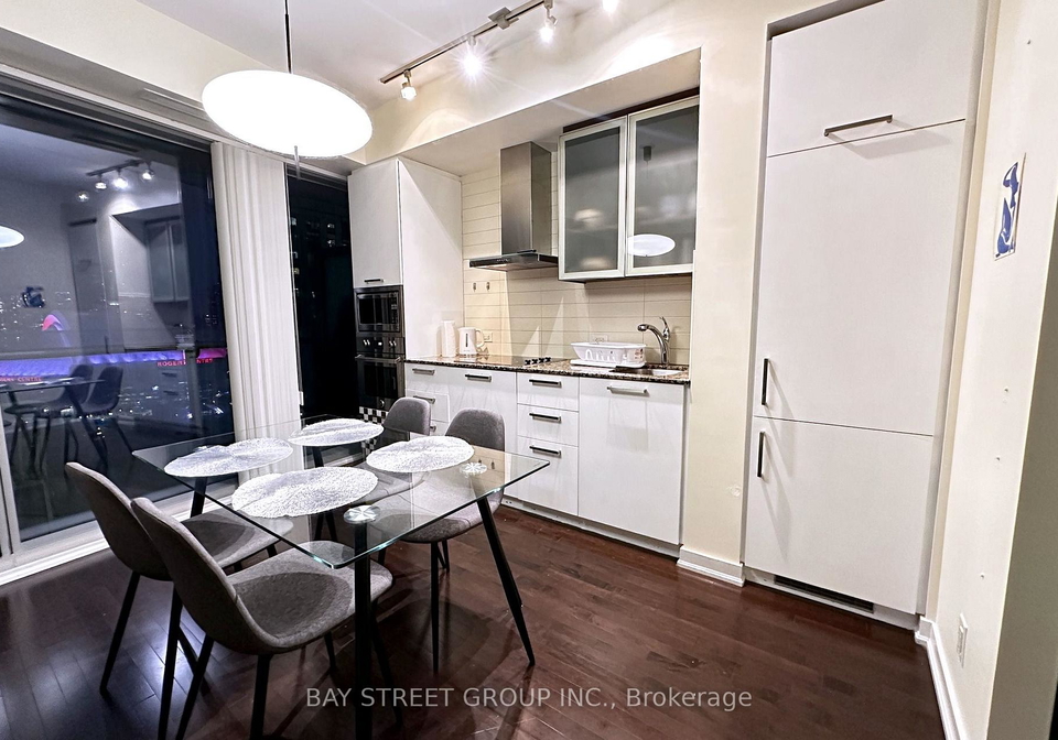 14-york-street-toronto-toronto-ontario-c13589666