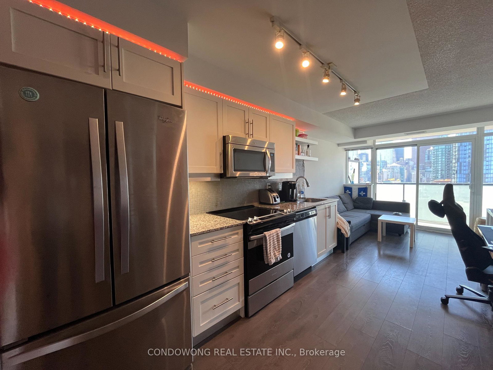 400-adelaide-street-e-toronto-toronto-ontario-c13590208
