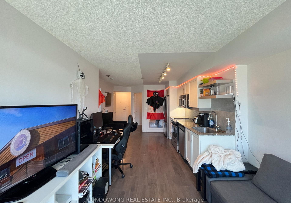 400-adelaide-street-e-toronto-toronto-ontario-c13590208