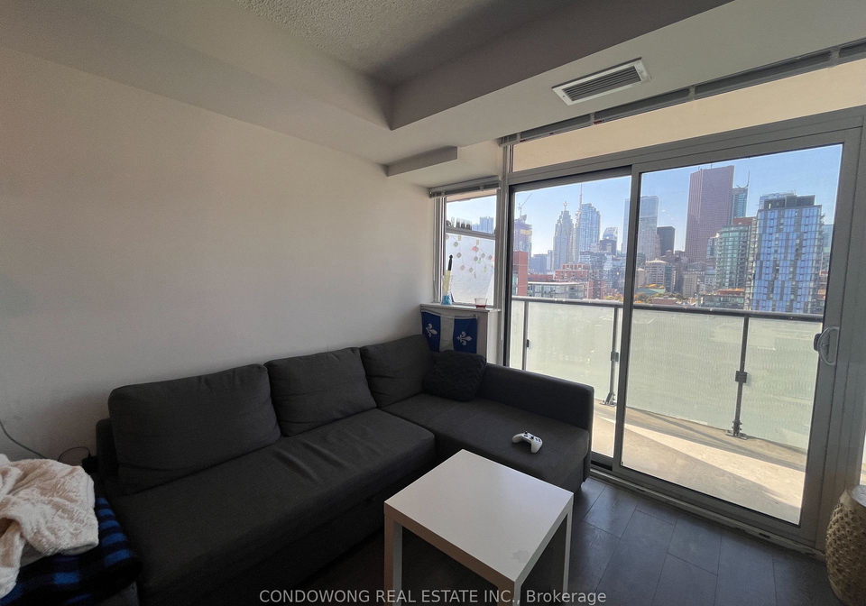 400-adelaide-street-e-toronto-toronto-ontario-c13590208