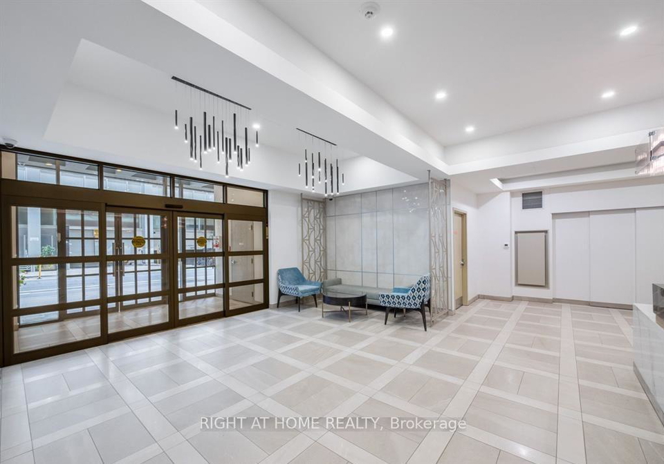 140-simcoe-street-toronto-toronto-ontario-c13590316