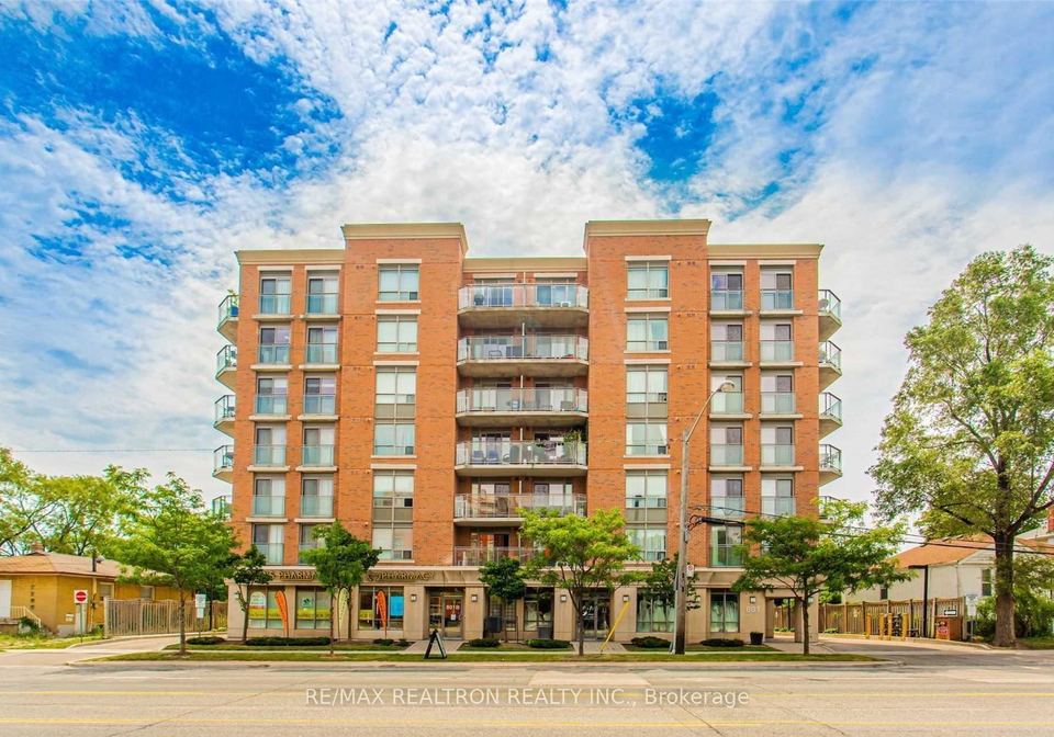 801-sheppard-avenue-w-toronto-toronto-ontario-c13590348