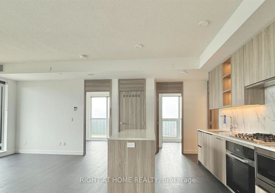 18-esther-shiner-boulevard-toronto-north-york-ontario-c13590526