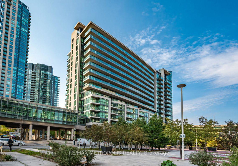209-fort-york-boulevard-toronto-toronto-ontario-c13590640