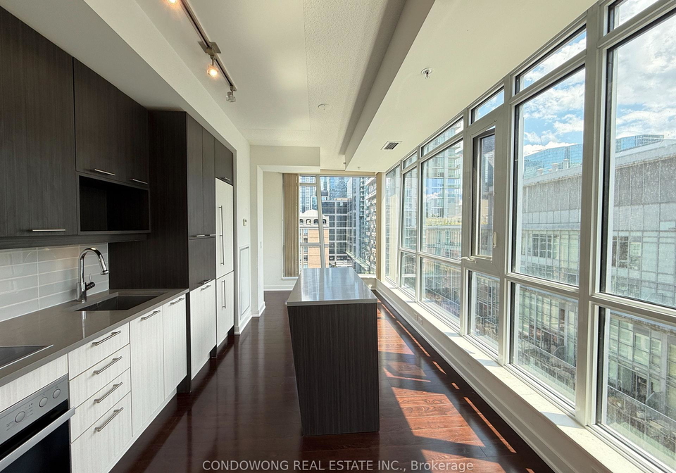 30-nelson-street-toronto-toronto-ontario-c13590656