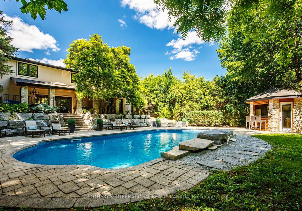 21-denver-crescent-toronto-north-york-ontario-c13590662