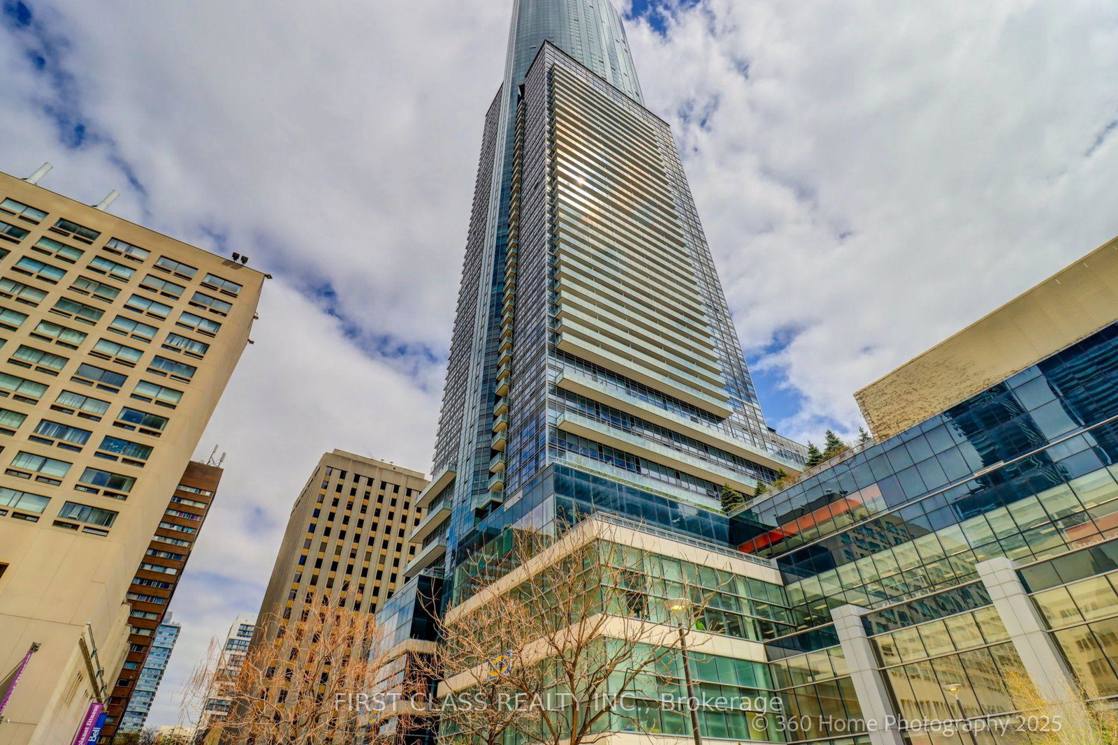 386-yonge-street-toronto-toronto-ontario-c13590750