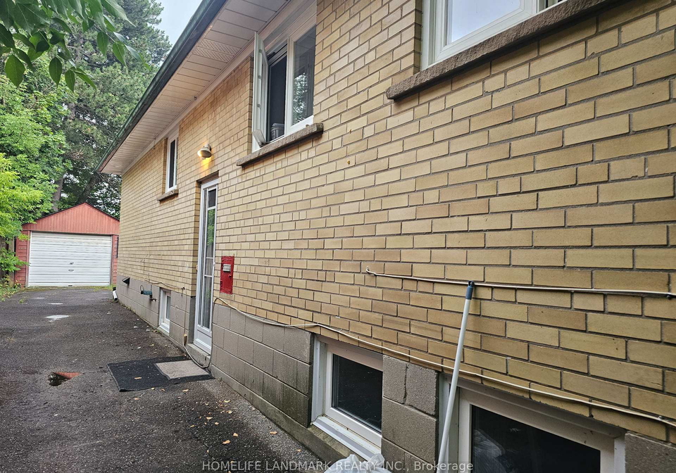 155-churchill-avenue-toronto-toronto-ontario-c13590758