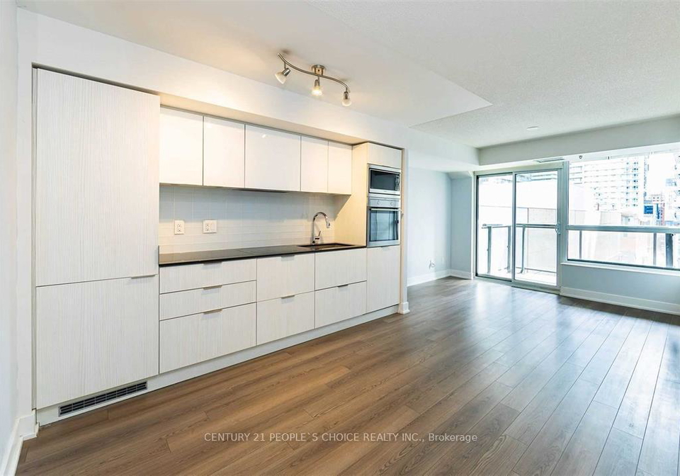 318-richmond-street-w-toronto-toronto-ontario-c13591036
