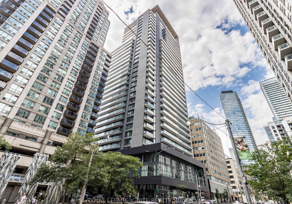 770-bay-street-toronto-toronto-ontario-c13591130