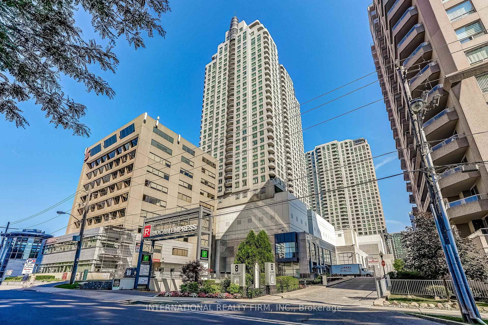 8-hillcrest-avenue-toronto-north-york-ontario-c13591280