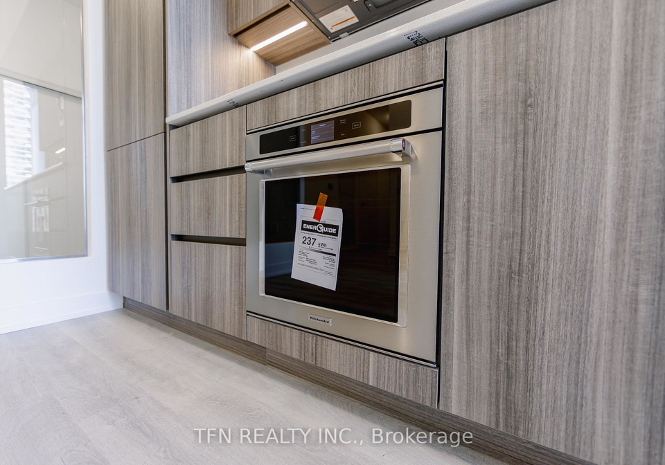 15-richardson-street-toronto-toronto-ontario-c13591296