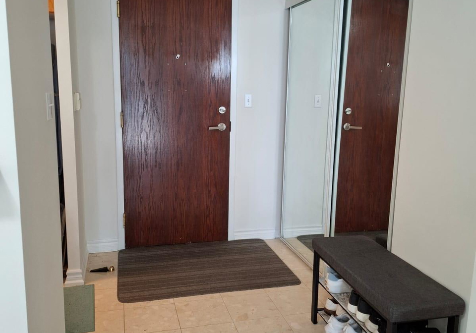 39-pemberton-avenue-toronto-north-york-ontario-c13591486