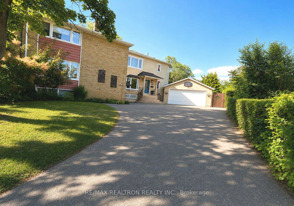 20-redwing-place-toronto-north-york-ontario-c13591550