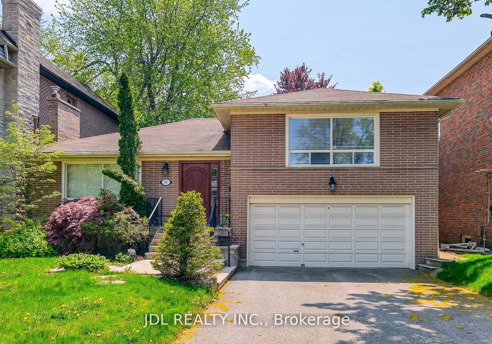 87-munro-boulevard-toronto-north-york-ontario-c13591566