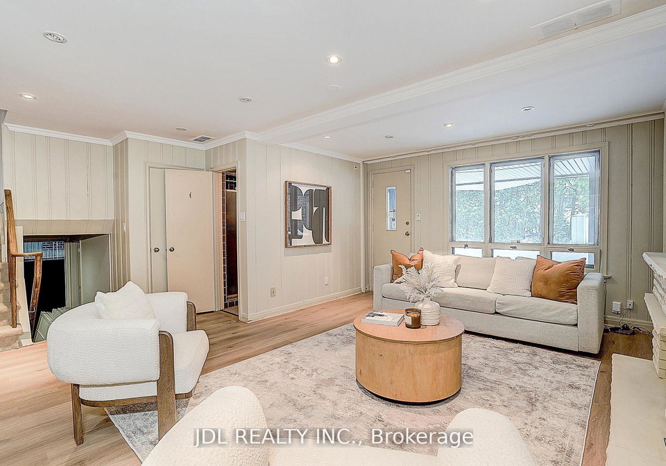 87-munro-boulevard-toronto-north-york-ontario-c13591566