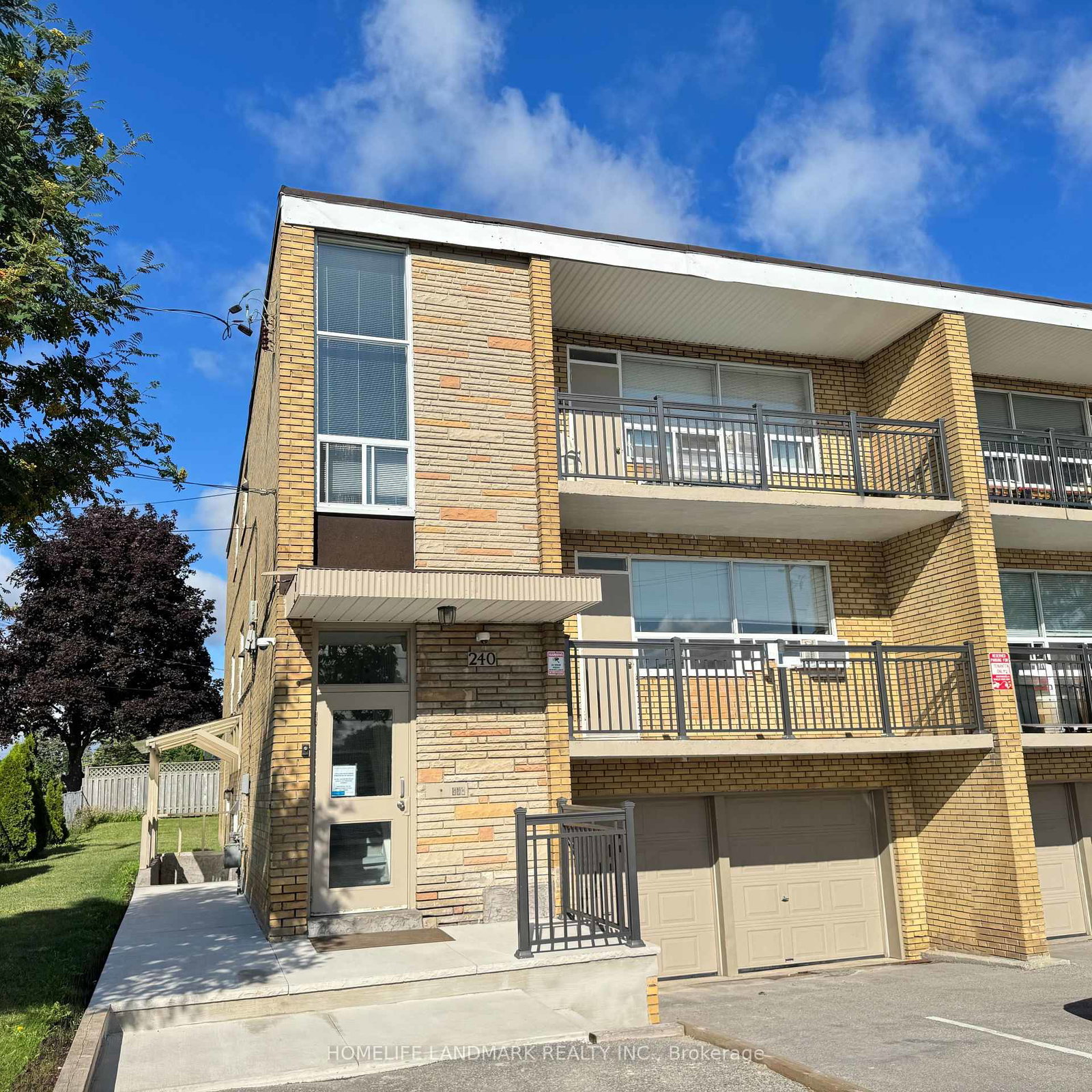 240-wilmington-avenue-toronto-toronto-ontario-c13591670