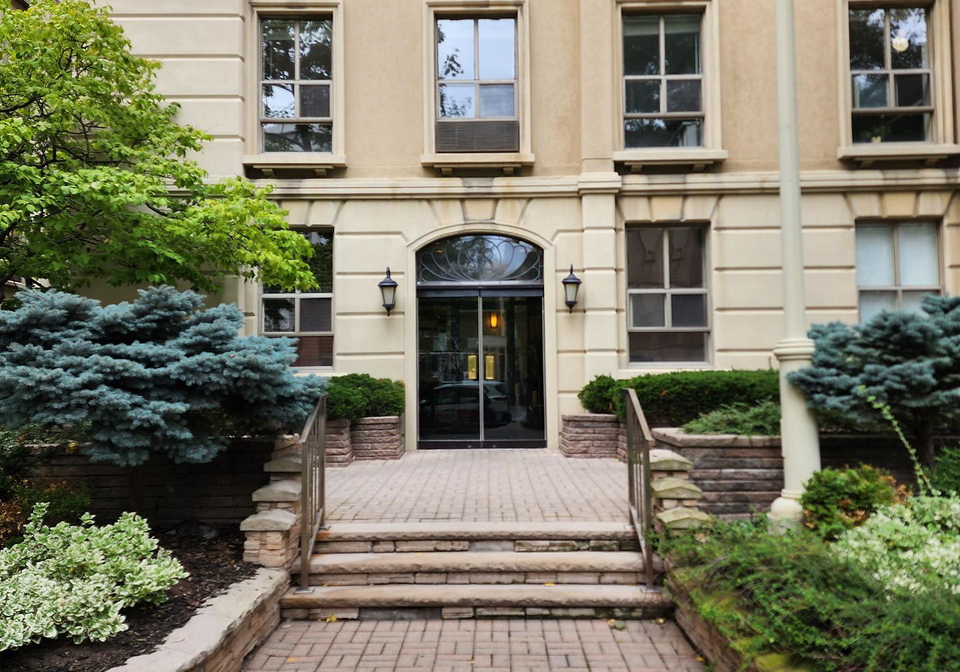 88-charles-street-e-toronto-toronto-ontario-c13592186