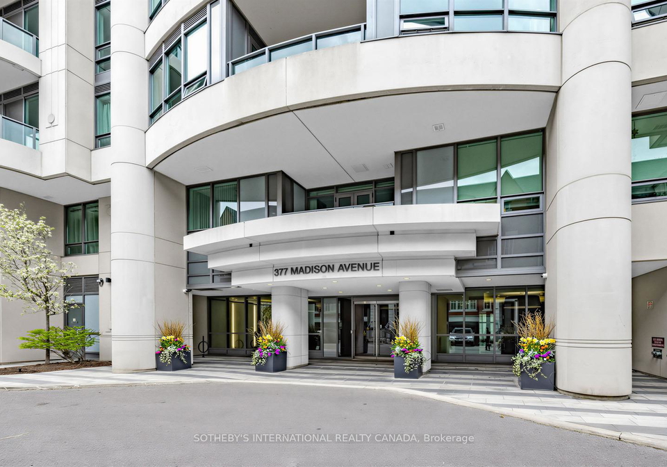377-madison-avenue-toronto-toronto-ontario-c13592270
