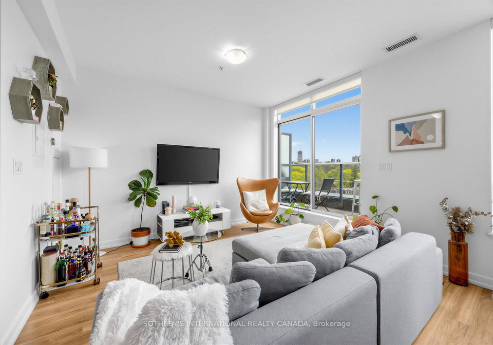 377-madison-avenue-toronto-toronto-ontario-c13592270