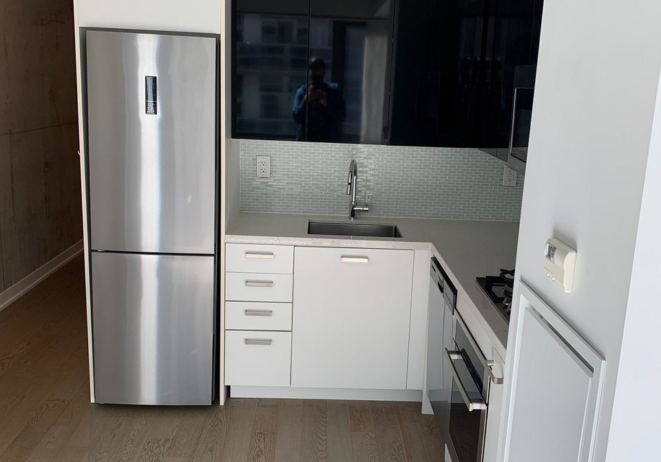 39-brant-street-toronto-toronto-ontario-c13592730