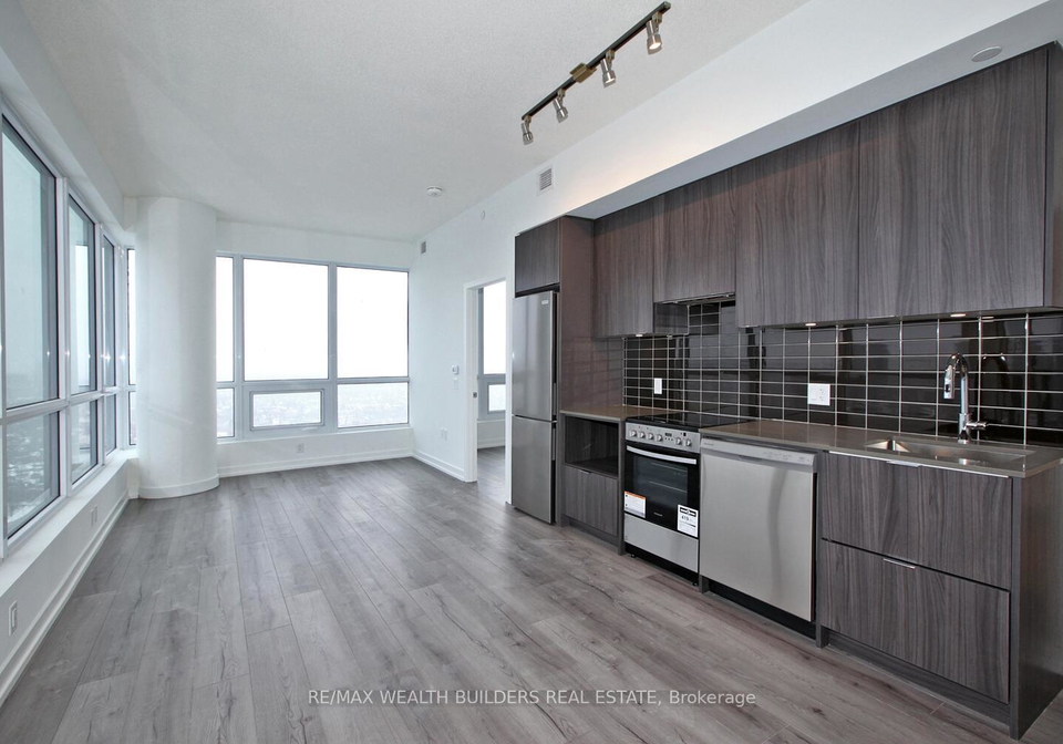 395-bloor-street-e-toronto-toronto-ontario-c13592732