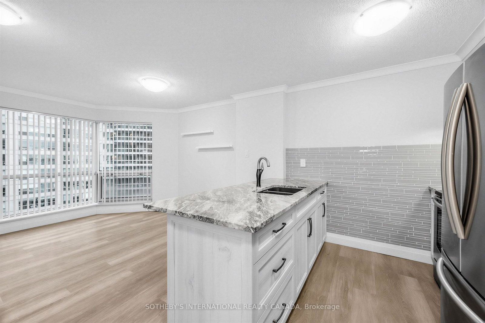 10-queens-quay-w-toronto-toronto-ontario-c13592804
