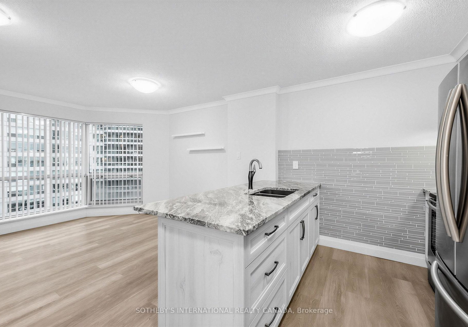 10-queens-quay-w-toronto-toronto-ontario-c13592804