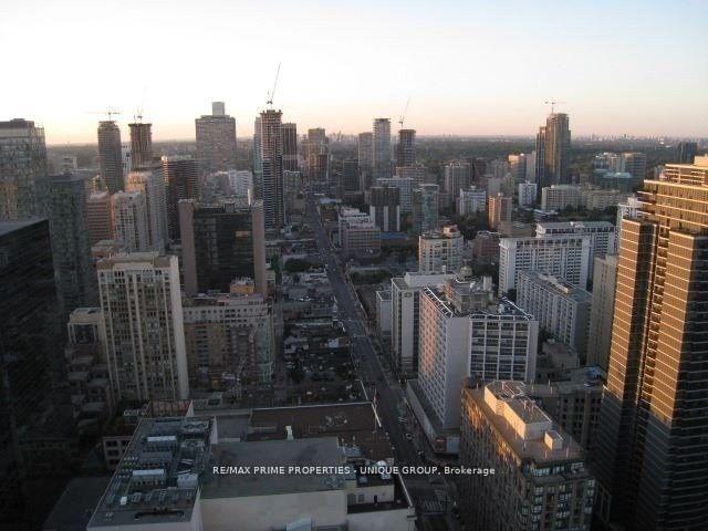 386-yonge-street-toronto-toronto-ontario-c13592832