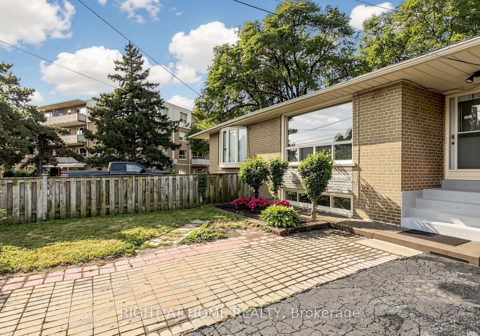 76-fenside-drive-toronto-north-york-ontario-c13592988