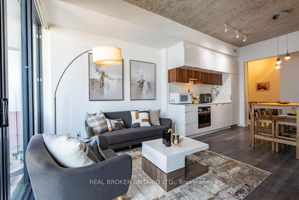 185-roehampton-avenue-s-toronto-toronto-ontario-c13593230