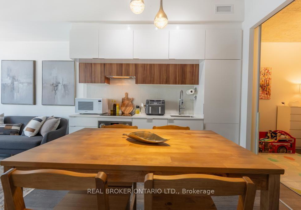185-roehampton-avenue-s-toronto-toronto-ontario-c13593230