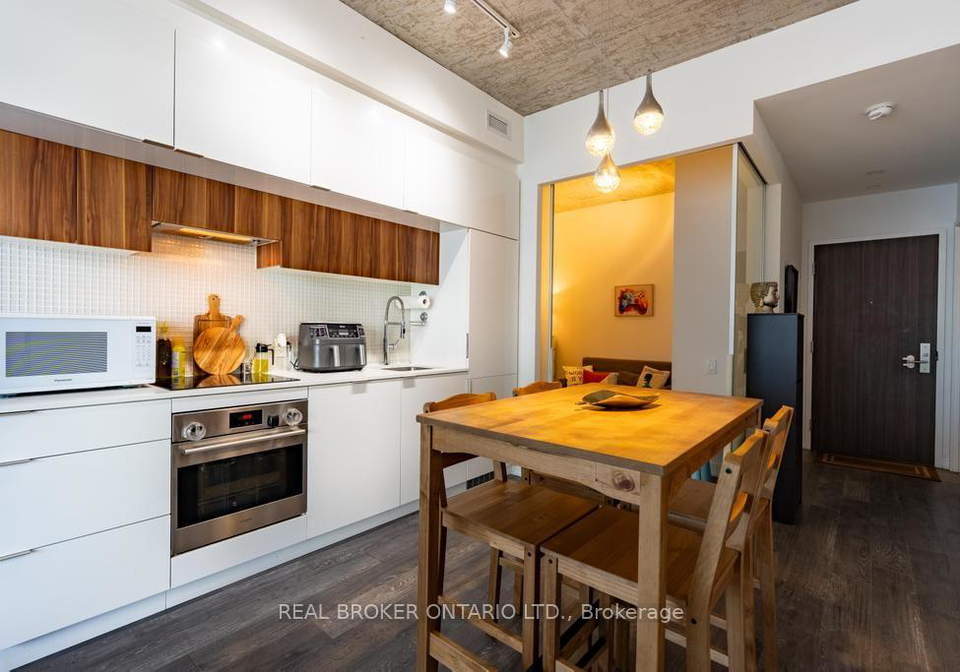 185-roehampton-avenue-s-toronto-toronto-ontario-c13593230