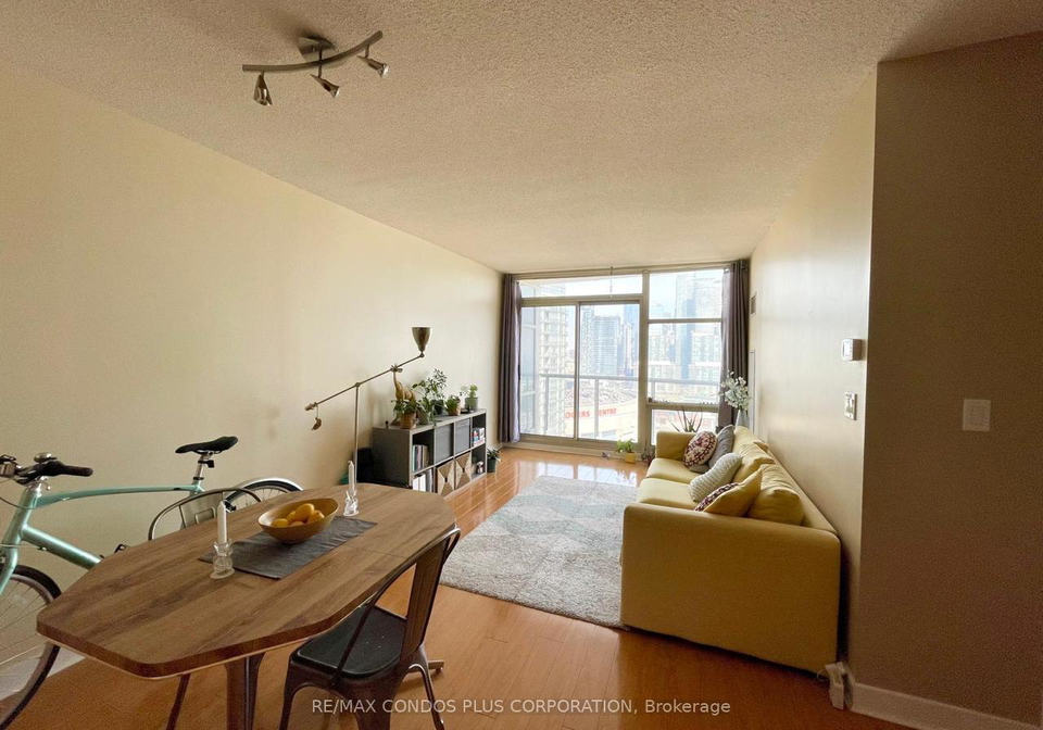 35-mariner-terrace-toronto-toronto-ontario-c13593416