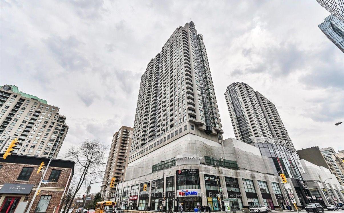 33-empress-avenue-toronto-north-york-ontario-c13593592