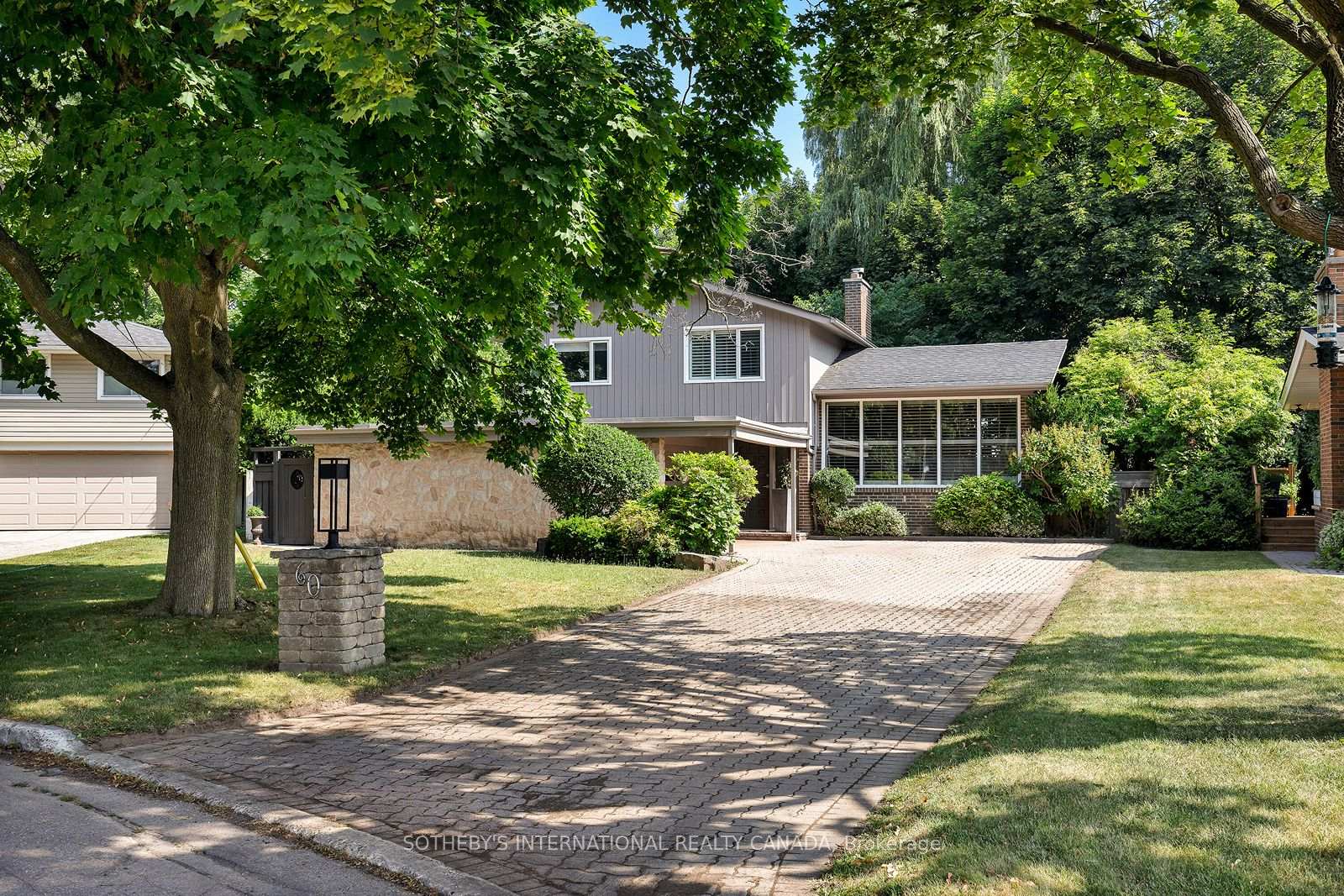 60-doonaree-drive-toronto-north-york-ontario-c13593674