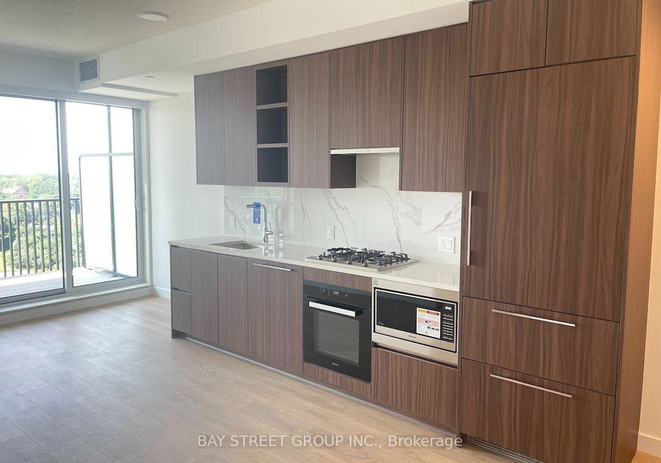 18-esther-shiner-boulevard-toronto-north-york-ontario-c13593682