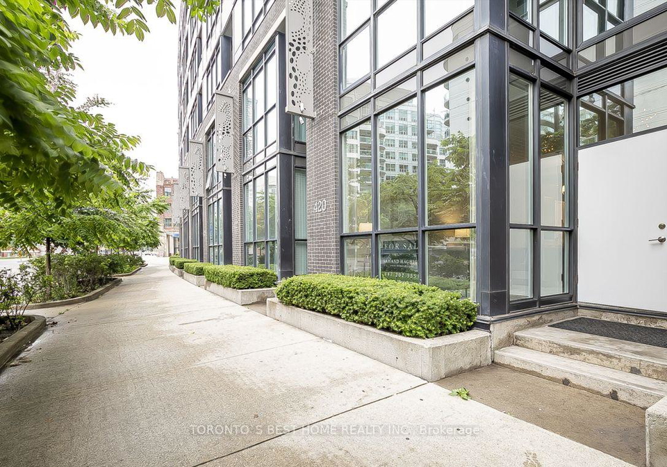 418-lake-shore-boulevard-w-toronto-toronto-ontario-c13593772