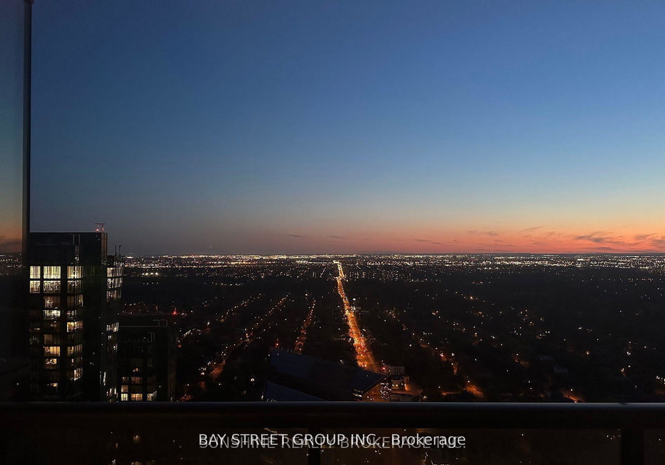 5-sheppard-avenue-e-toronto-north-york-ontario-c13594094
