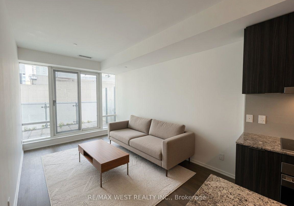 1-bloor-street-e-toronto-toronto-ontario-c13594168