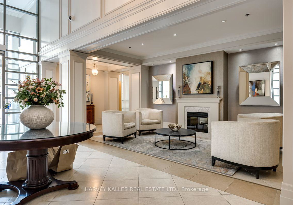 205-the-donway-w-toronto-north-york-ontario-c13594194