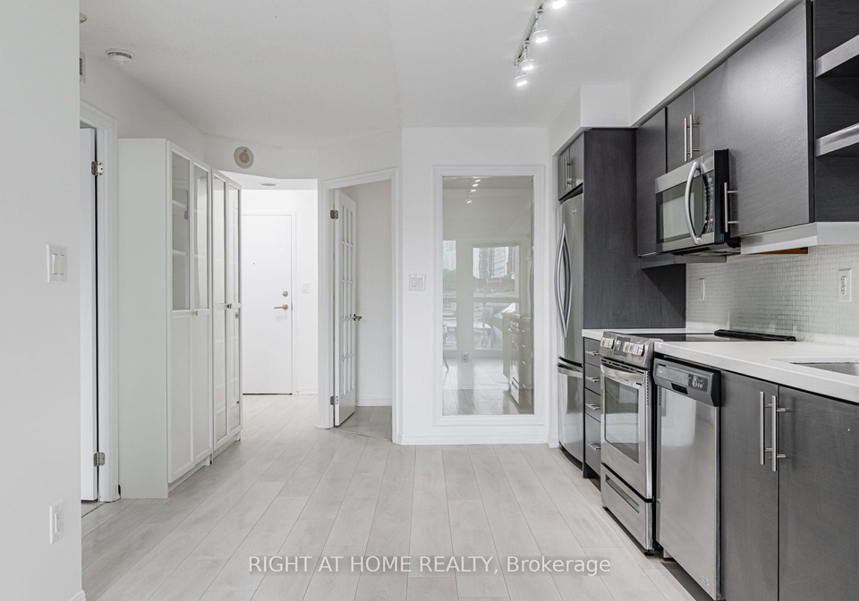 400-e-adelaide-street-e-toronto-toronto-ontario-c13594240