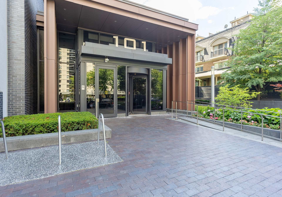 101-erskine-avenue-toronto-toronto-ontario-c13595002