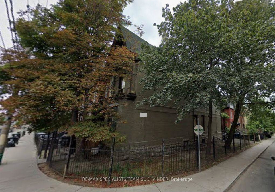 147-gerrard-street-e-toronto-toronto-ontario-c13595102