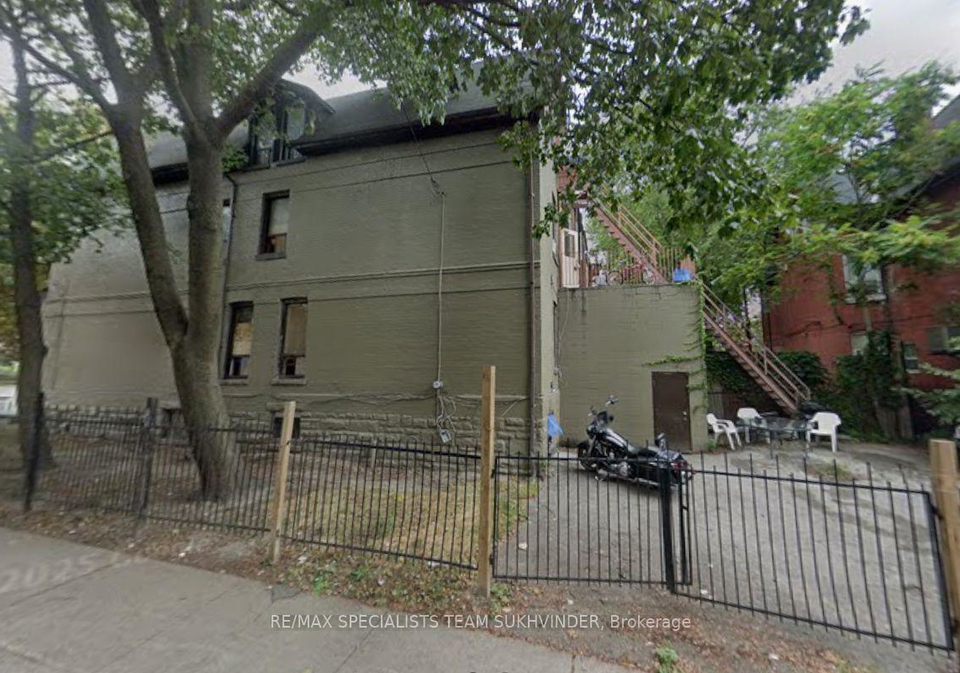 147-gerrard-street-e-toronto-toronto-ontario-c13595102